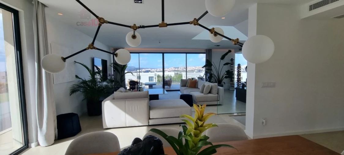 Moradia T5 para Venda em Alfragide Foto 15