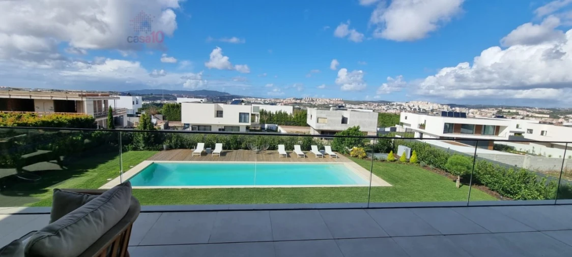 Moradia T5 para Venda em Alfragide Foto 42