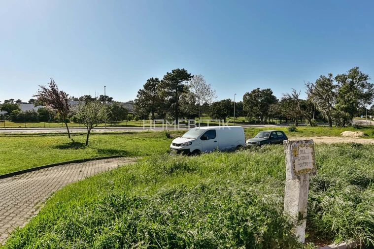 Terreno para Venda em Quinta do Anjo Foto 3