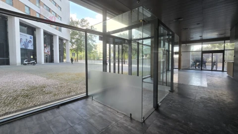 Loja para Venda em Parque das Nações