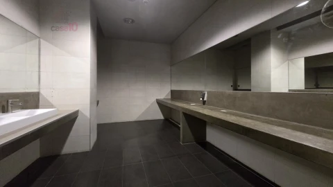 Loja para Venda em Parque das Nações