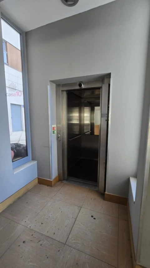 Loja para Venda em Parque das Nações