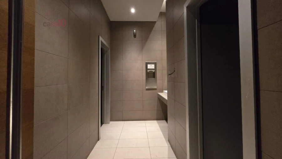 Loja para Venda em Parque das Nações Foto 13