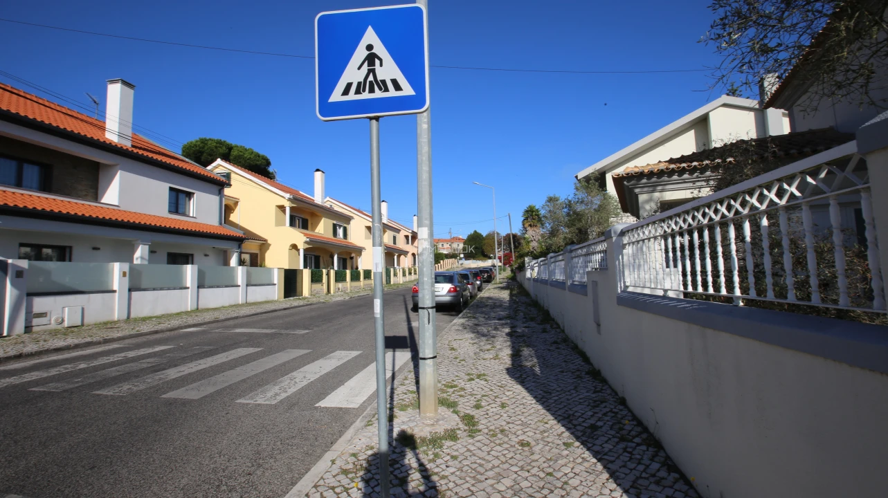 Terreno para Venda em Rio de Mouro Foto 10