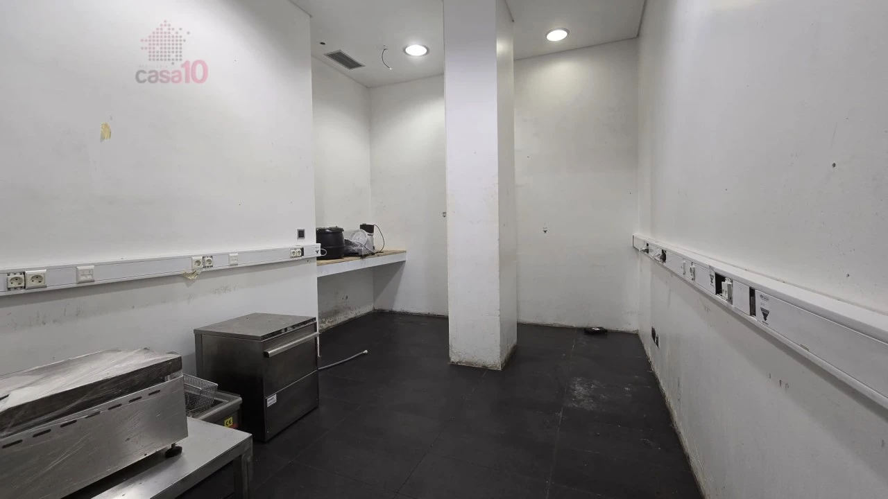 Loja para Arrendamento em Parque das Nações Foto 8