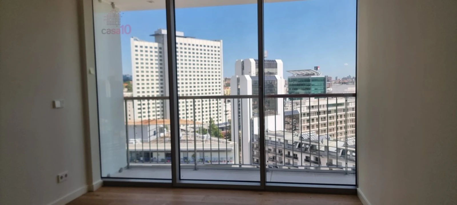 Apartamento T3 para Venda em Campolide Foto 19