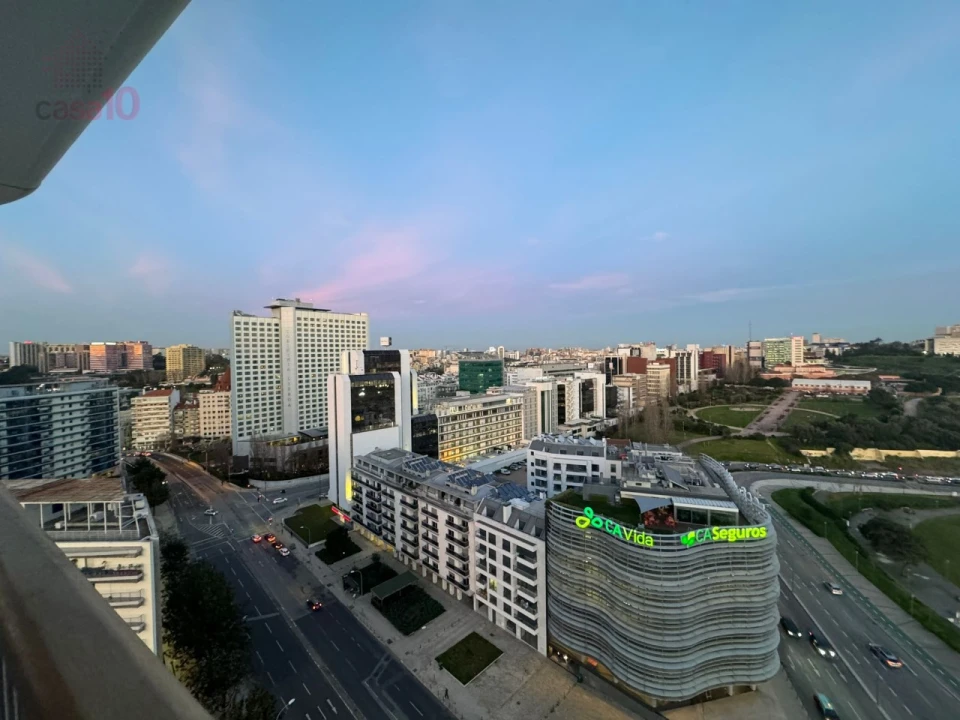 Apartamento T3 para Venda em Campolide Foto 33