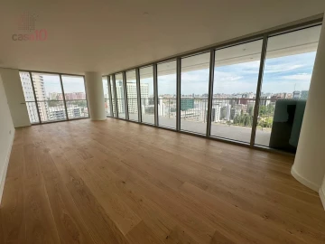 Apartamento T3 para Venda em Campolide