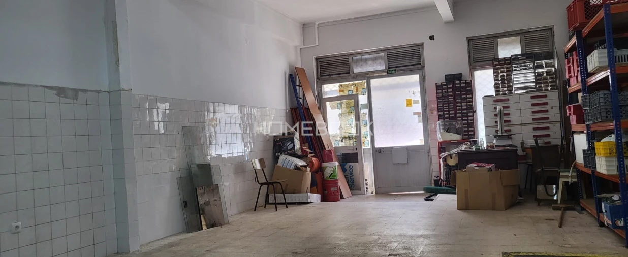 Armazém para Venda em Santa Iria de Azoia, São João da Talha e Bobadela Foto 8