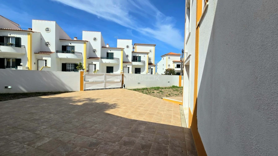 Moradia T3 para Venda em Ericeira Foto 4
