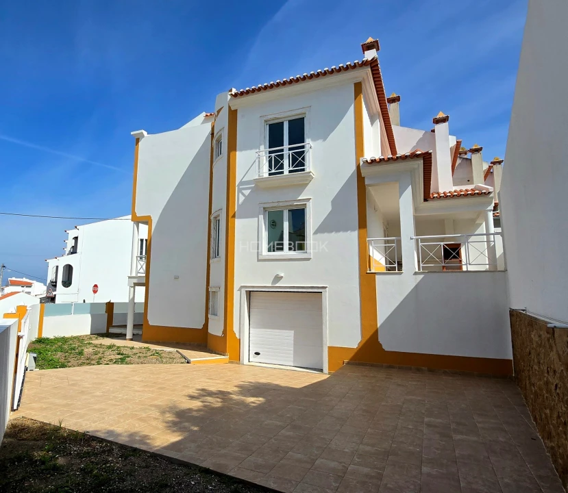 Moradia T3 para Venda em Ericeira Foto 1
