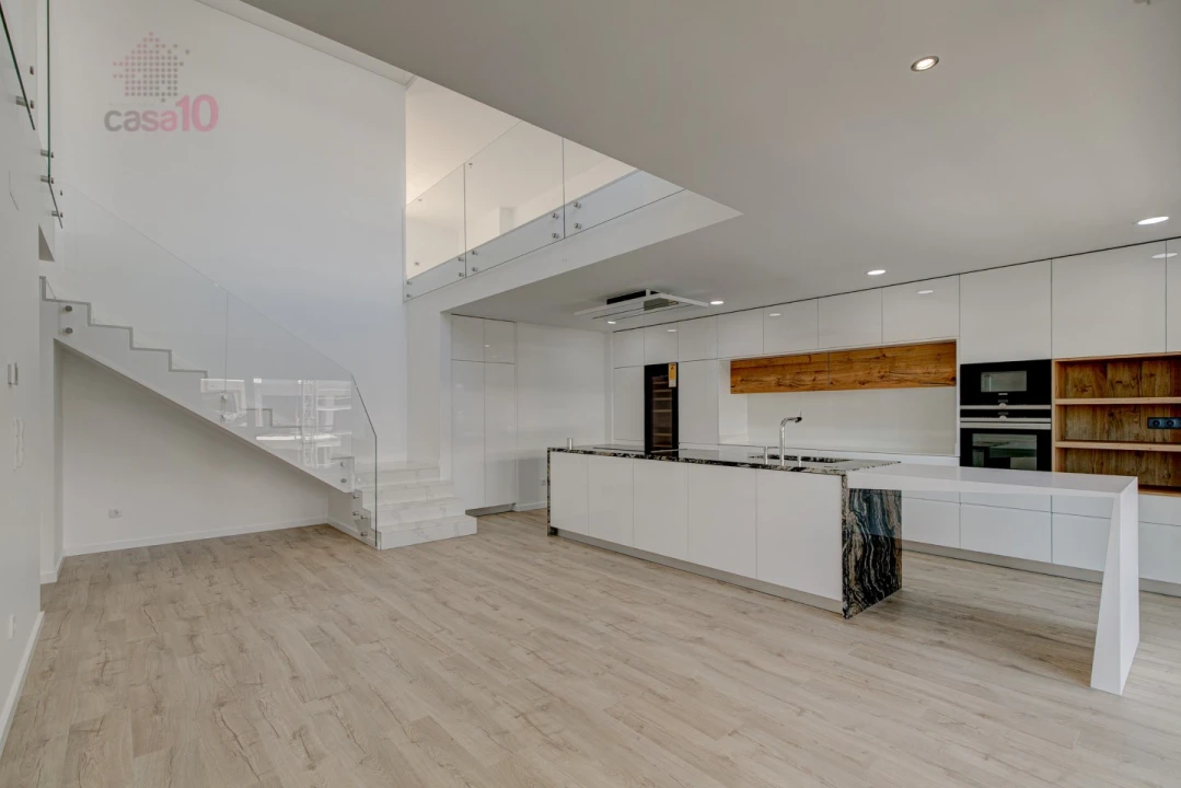 Apartamento T4 para Venda em Montijo e Afonsoeiro Foto 2