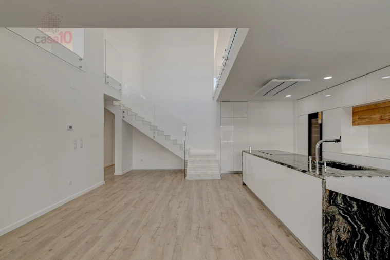 Apartamento T4 para Venda em Montijo e Afonsoeiro Foto 4