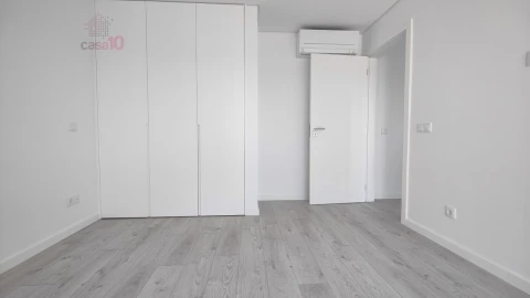 Apartamento T4 para Venda em Alcochete