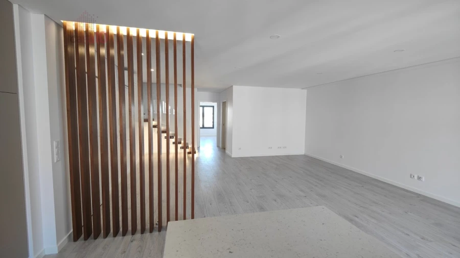 Apartamento T4 para Venda em Alcochete Foto 3