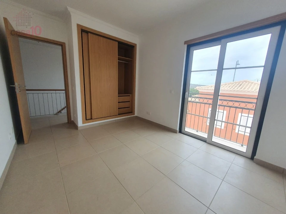 Moradia T3 para Arrendamento em Alcantarilha e Pêra Foto 15