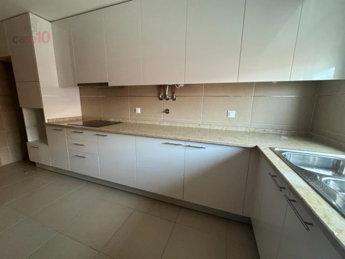 Moradia T3 para Arrendamento em Alcantarilha e Pêra Foto 11