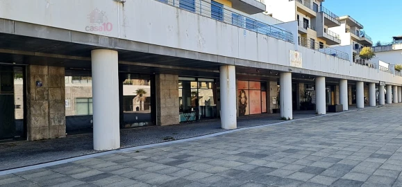 Loja para Venda em Parque das Nações