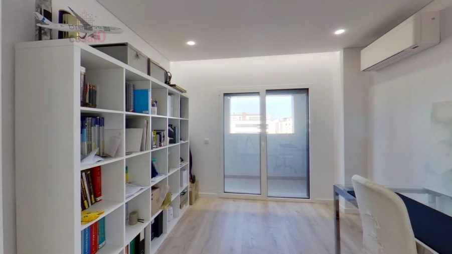 Apartamento T5 para Venda em Montijo e Afonsoeiro Foto 11