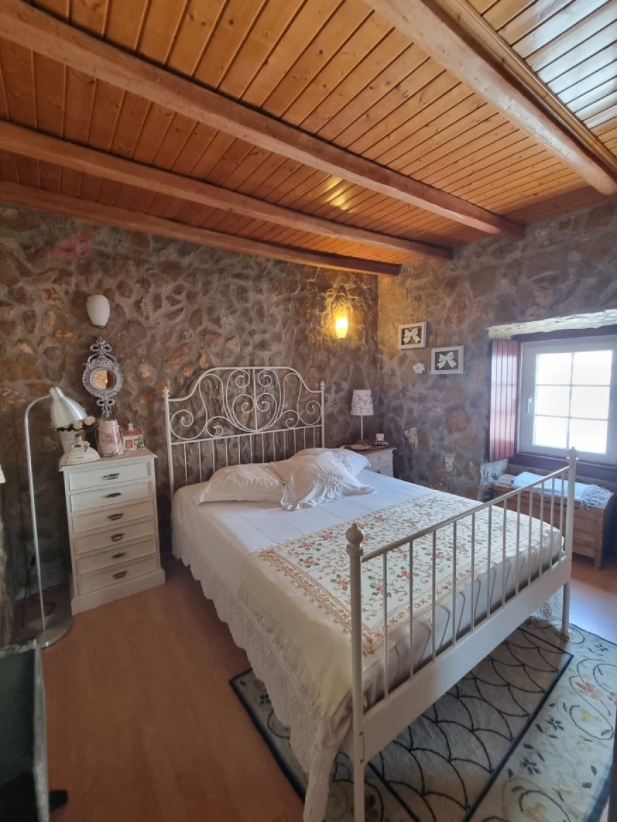 Moradia T3 para Venda em Vimeiro Foto 13