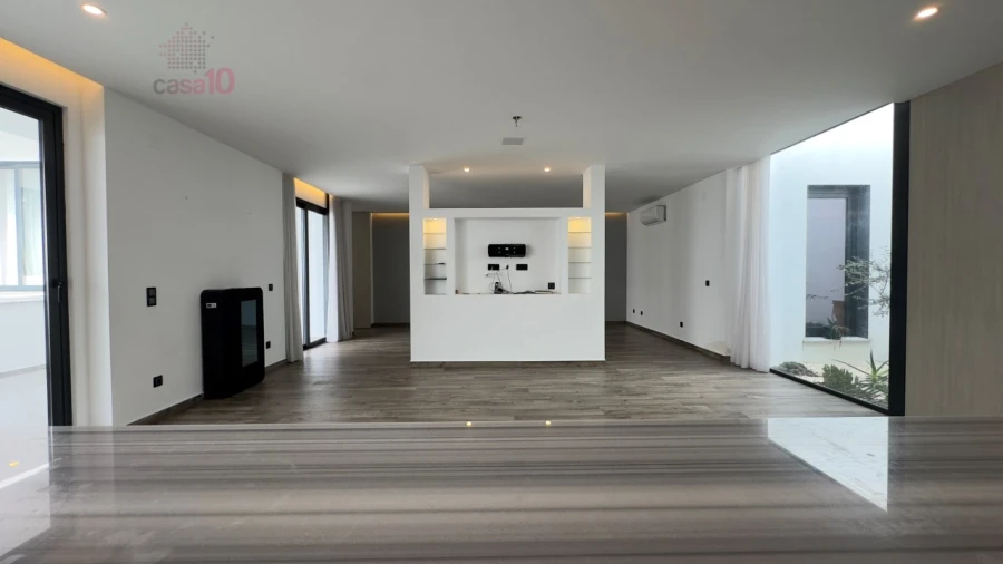 Moradia T4 para Venda em Beja (Santiago Maior e São João Baptista) Foto 23