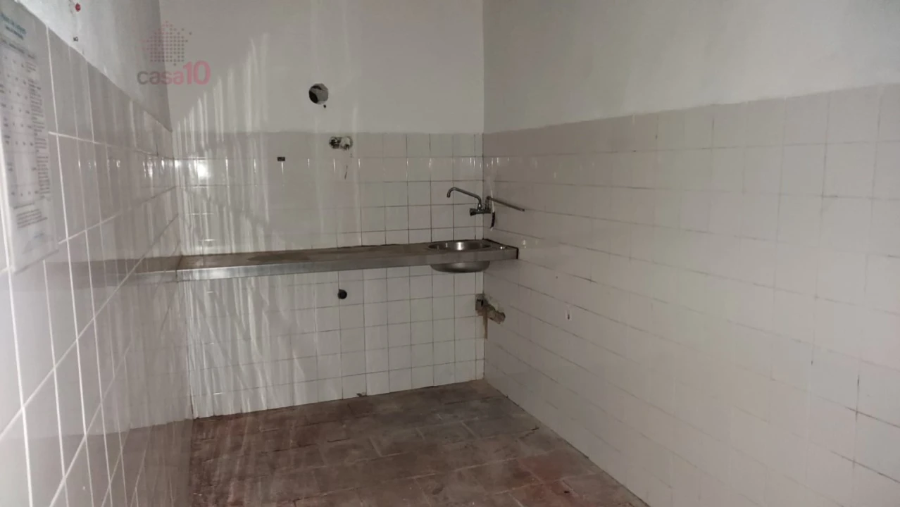 Loja para Venda em Beja (Santiago Maior e São João Baptista) Foto 11