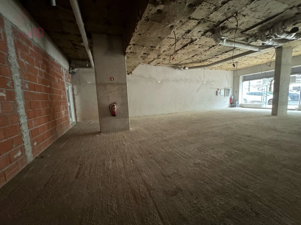 Loja para Arrendamento em Alvalade Foto 5