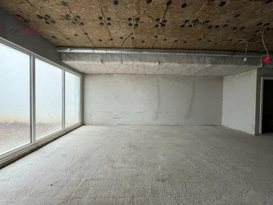 Loja para Arrendamento em Alvalade Foto 10