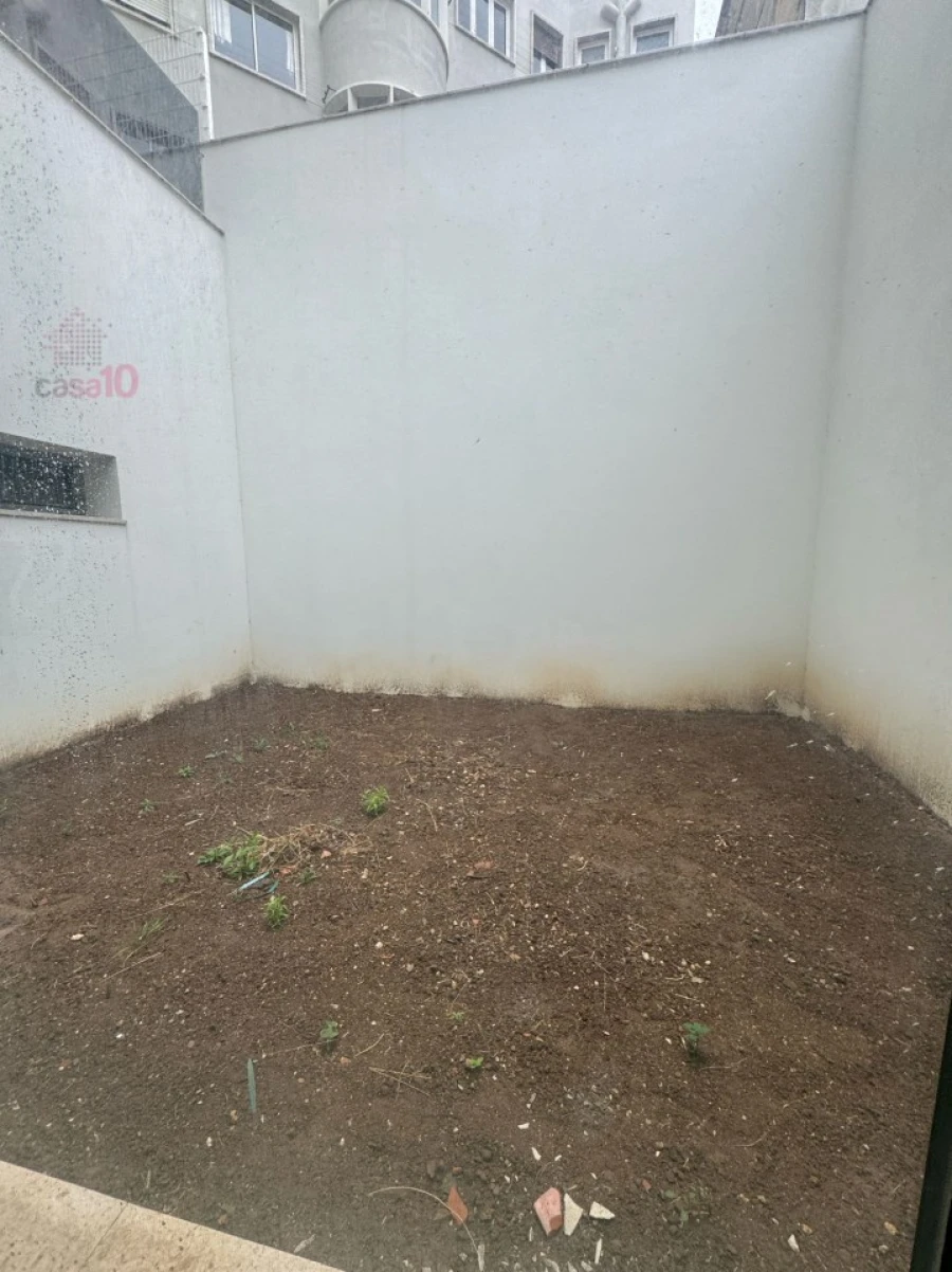 Loja para Arrendamento em Alvalade Foto 12