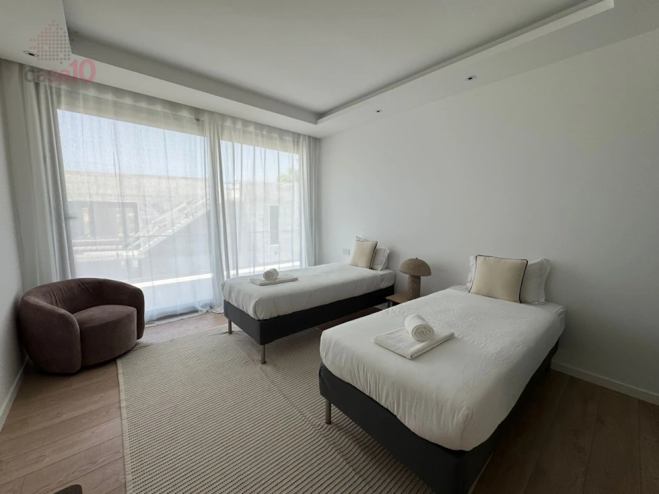 Moradia T5 para Venda em Albufeira e Olhos de Água Foto 21