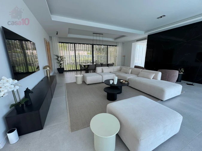 Moradia T5 para Venda em Albufeira e Olhos de Água Foto 5