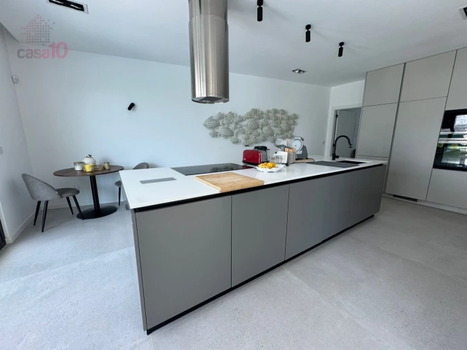 Moradia T5 para Venda em Albufeira e Olhos de Água Foto 9