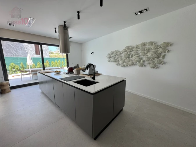 Moradia T5 para Venda em Albufeira e Olhos de Água Foto 10