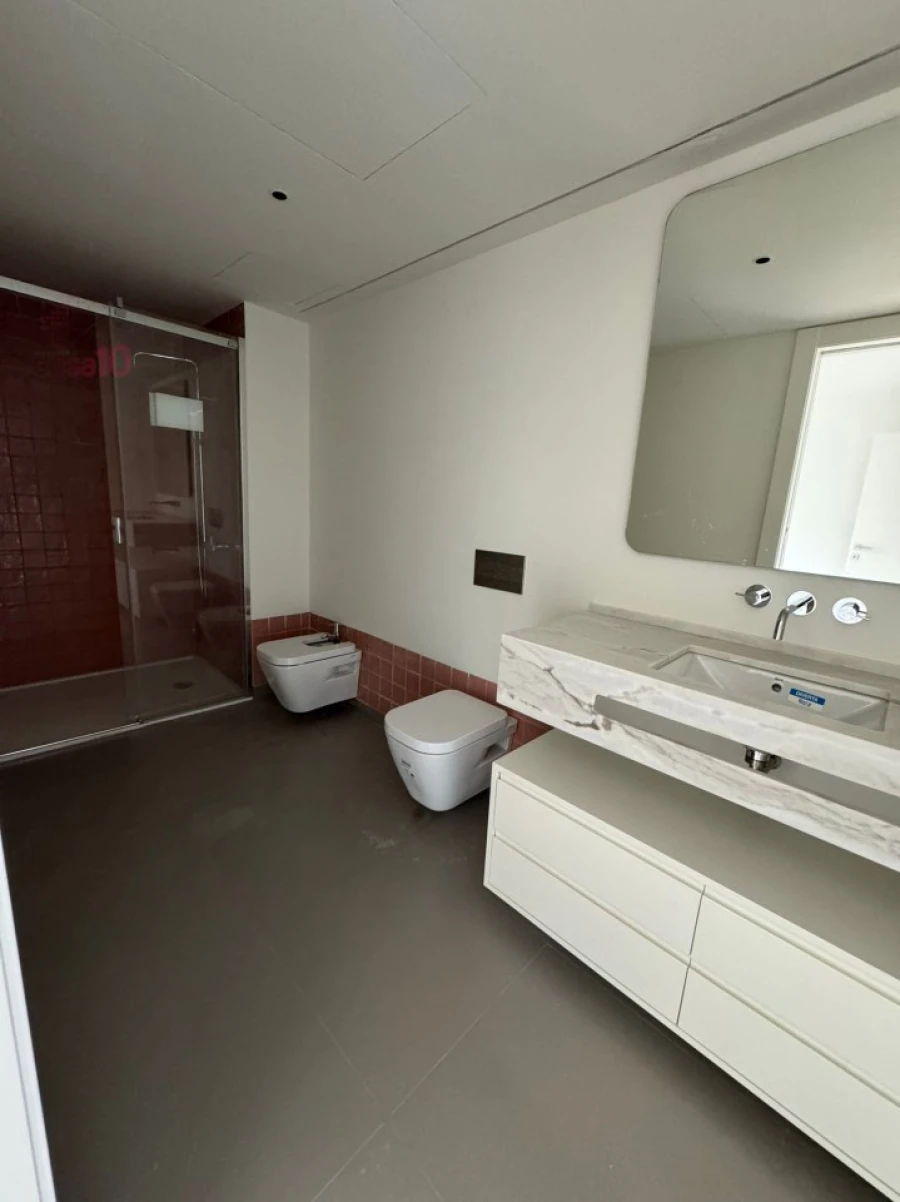 Apartamento T2 para Venda em Areeiro Foto 12