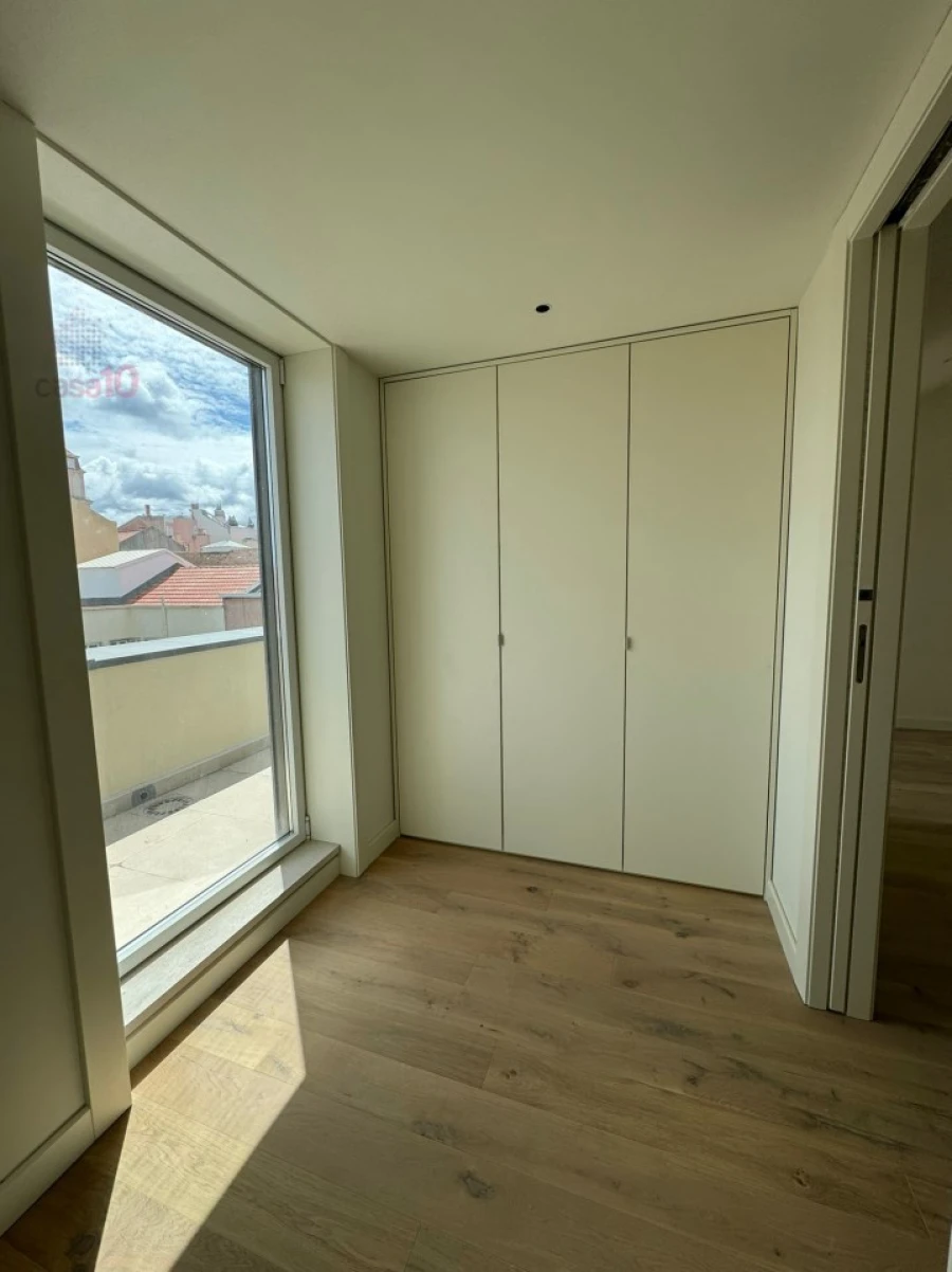 Apartamento T2 para Venda em Areeiro Foto 17