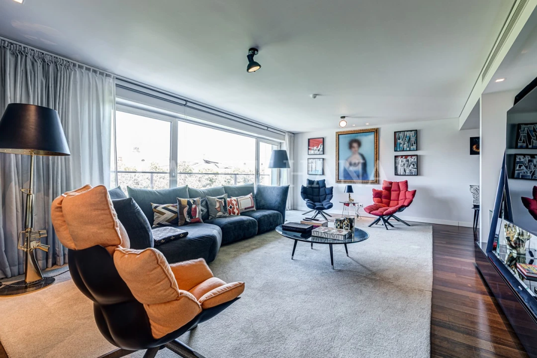 Apartamento T6 para Venda em Avenidas Novas Foto 3