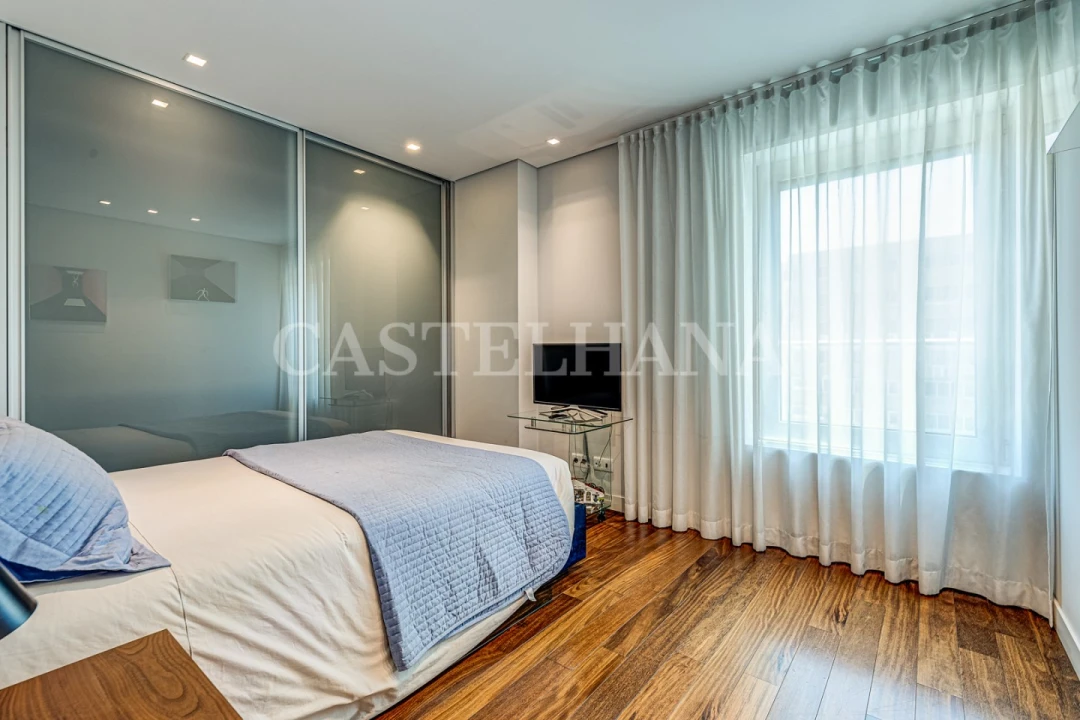 Apartamento T6 para Venda em Avenidas Novas Foto 48