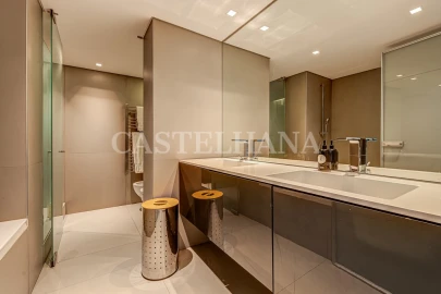 Apartamento T6 para Venda em Avenidas Novas