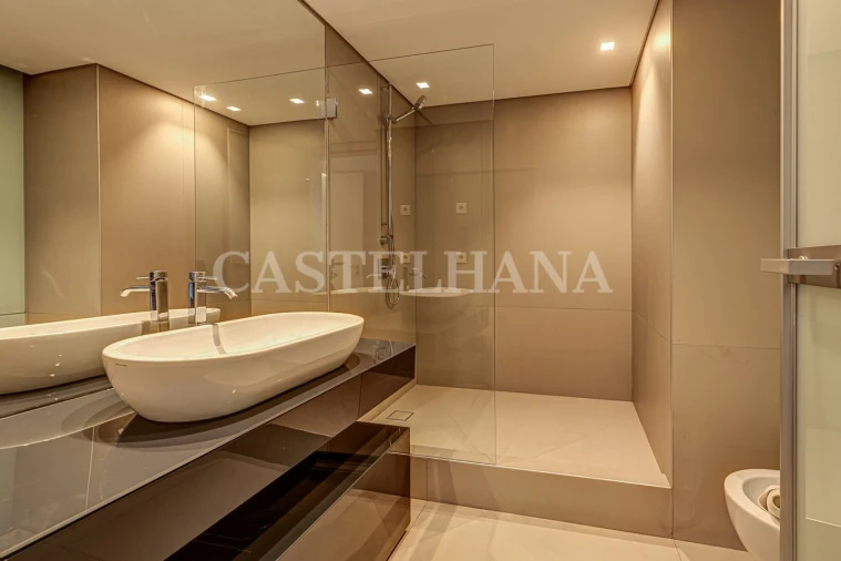 Apartamento T6 para Venda em Avenidas Novas Foto 41