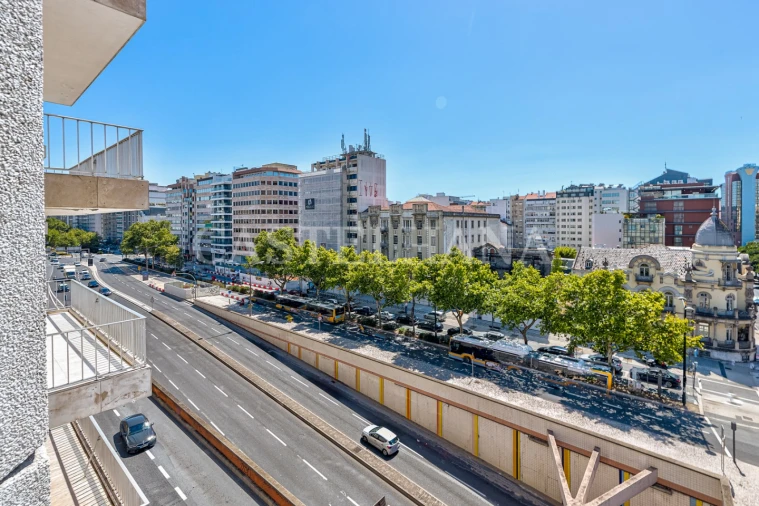 Apartamento T6 para Venda em Avenidas Novas Foto 66