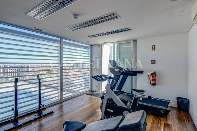 Apartamento T6 para Venda em Avenidas Novas Foto 80