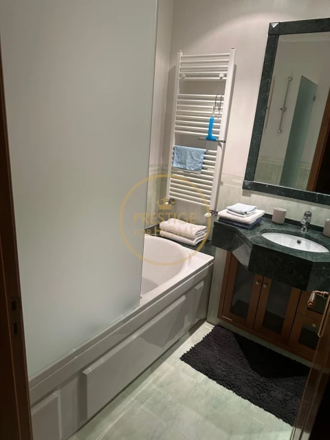 Moradia T4 para Venda em Loule (São Clemente)