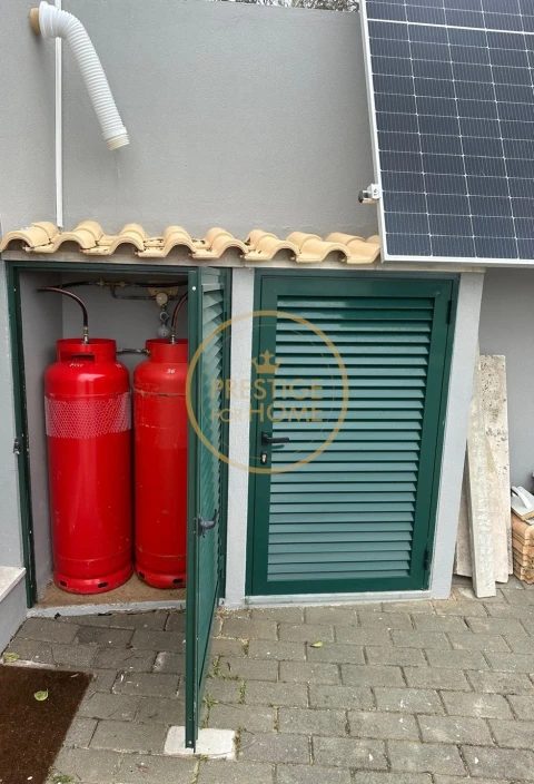 Moradia T4 para Venda em Loule (São Clemente)