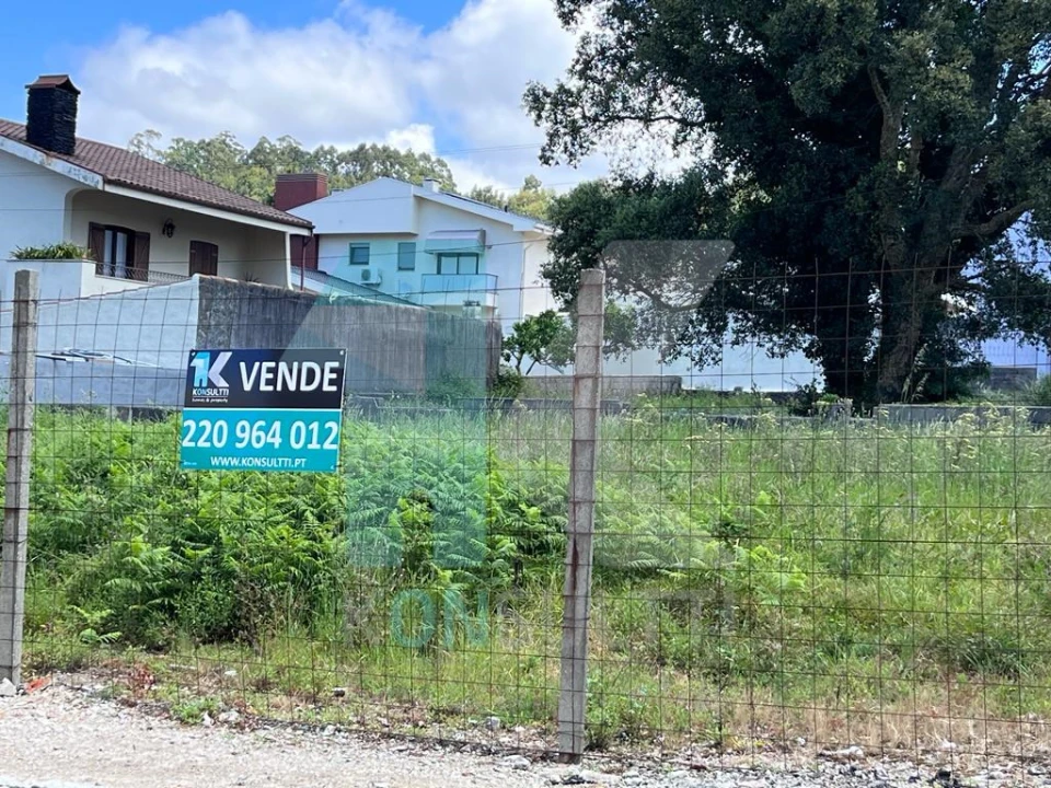 Terreno para Venda em Santa Marinha e São Pedro da Afurada Foto 1