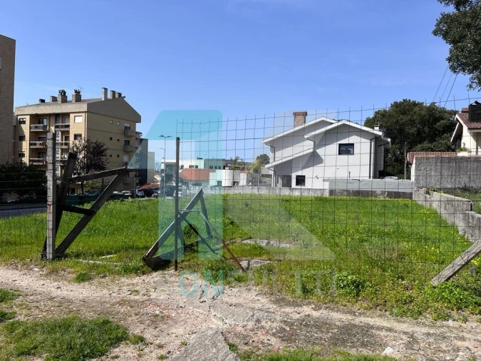 Terreno para Venda em Santa Marinha e São Pedro da Afurada Foto 7