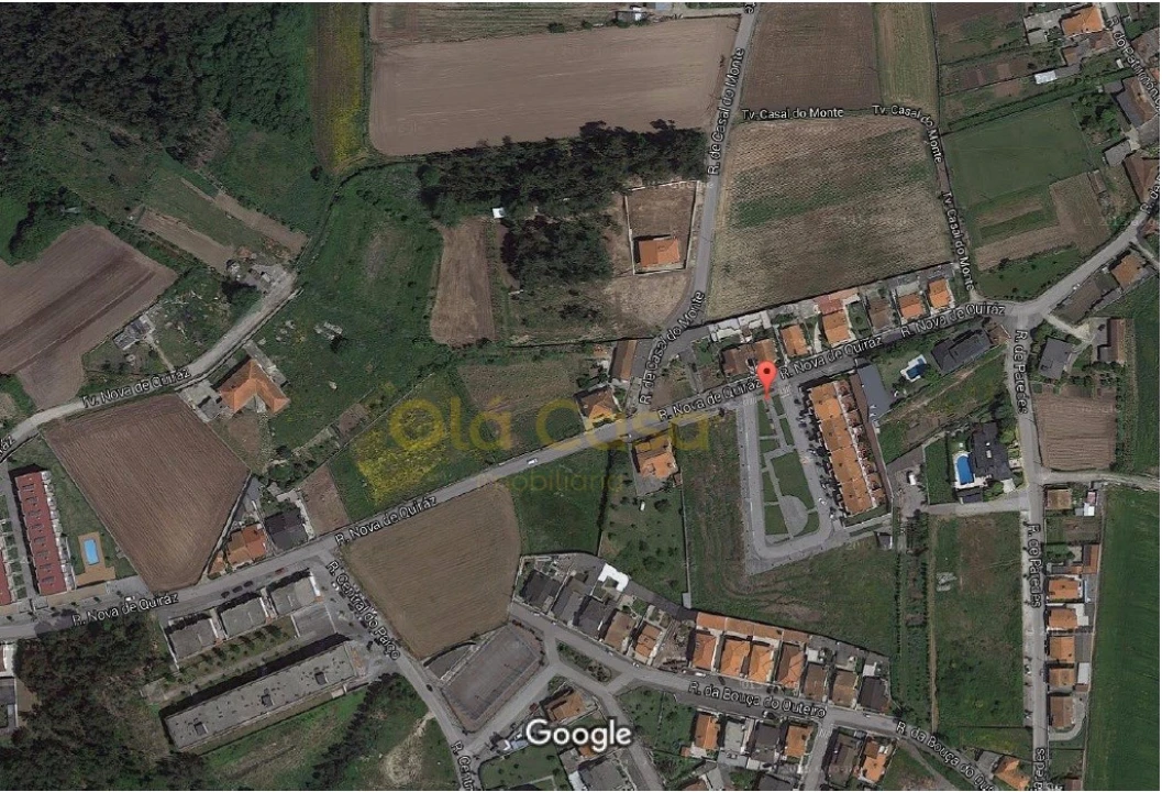 Terreno para Venda em Castêlo da Maia Foto 2