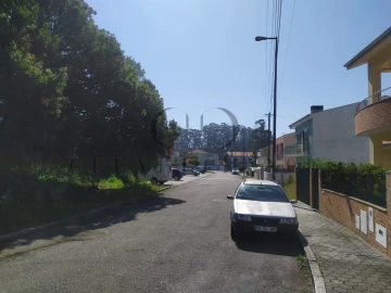Terreno para Venda em Serzedo e Perosinho