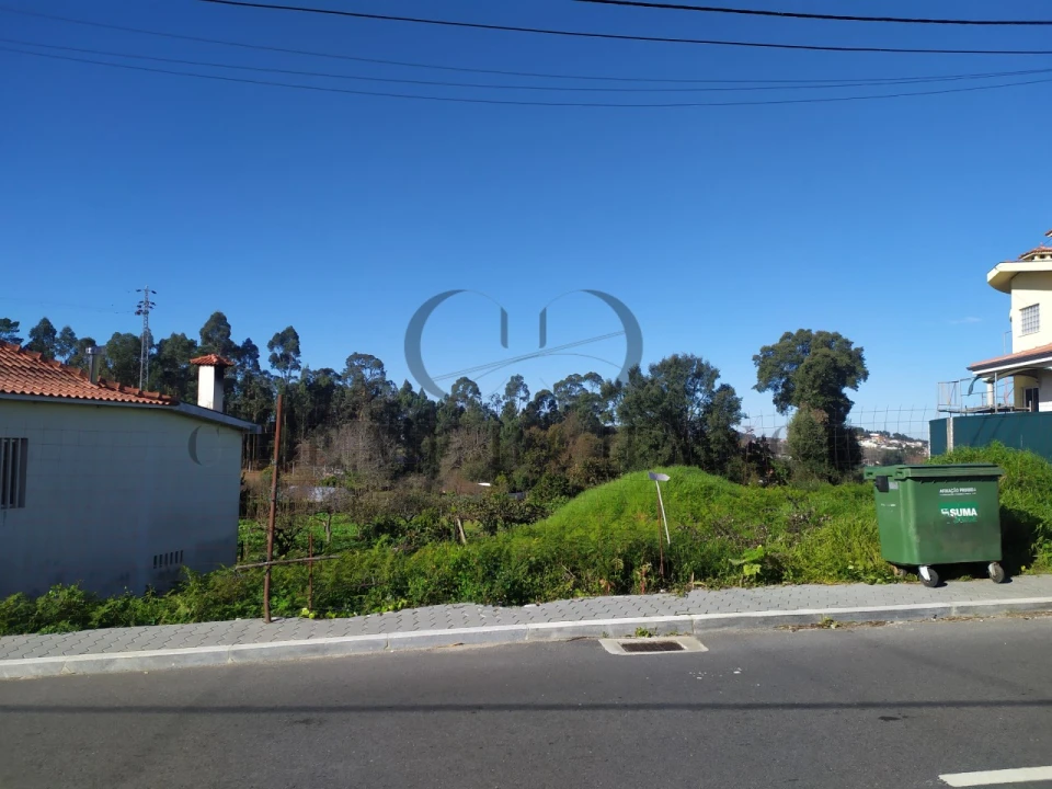 Terreno para Venda em Sandim, Olival, Lever e Crestuma Foto 1
