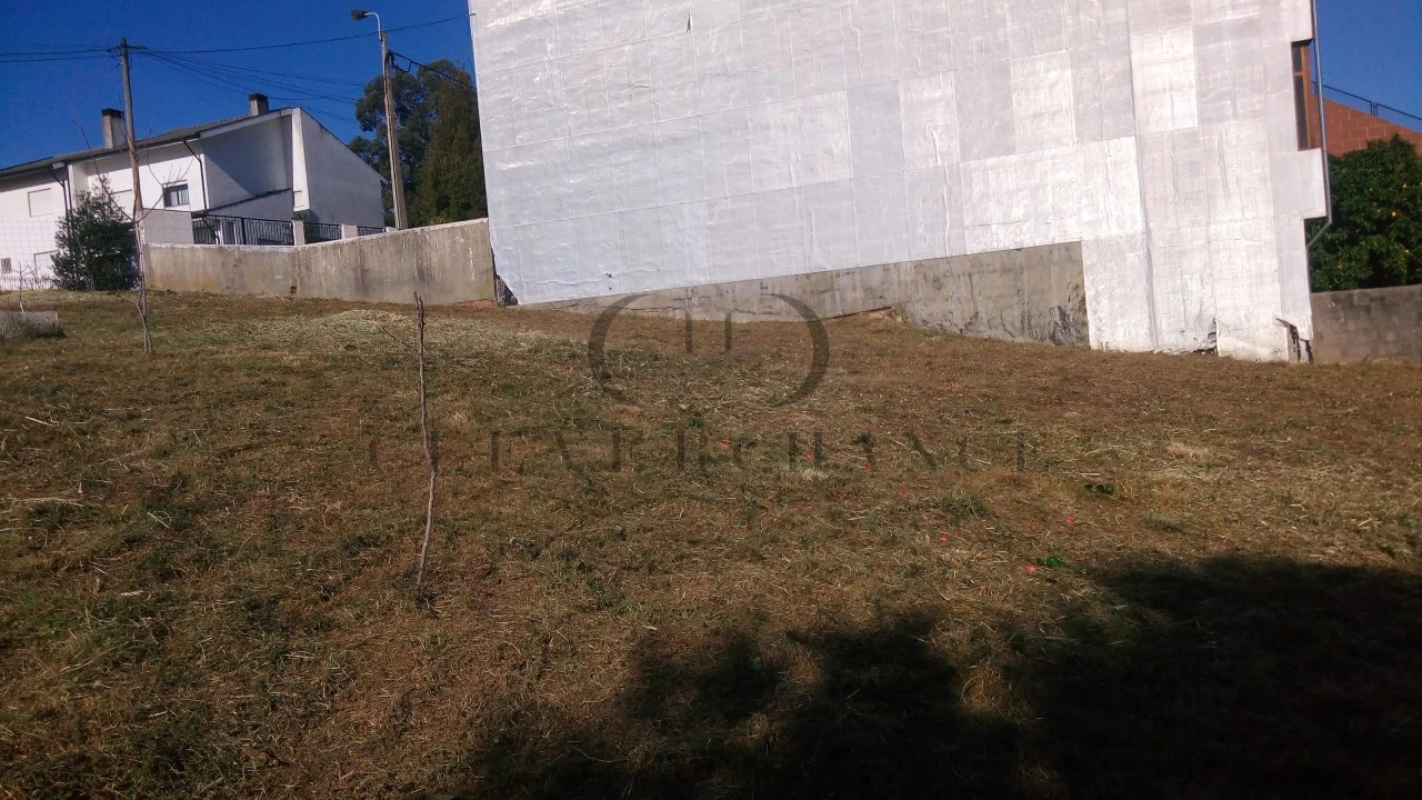 Terreno para Venda em Pedroso e Seixezelo Foto 2