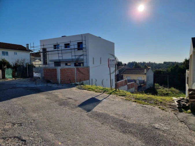 Terreno para Venda em Canelas Foto 3
